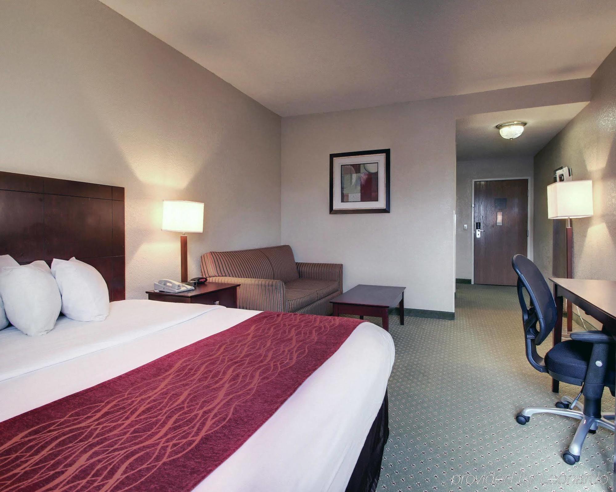 Columbia Inn & Suites Экстерьер фото